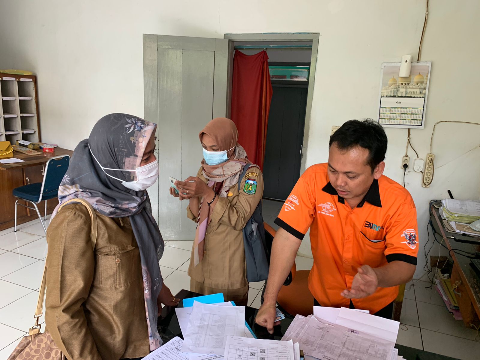 Penyaluran di Kantor Pos Pulau Temiang